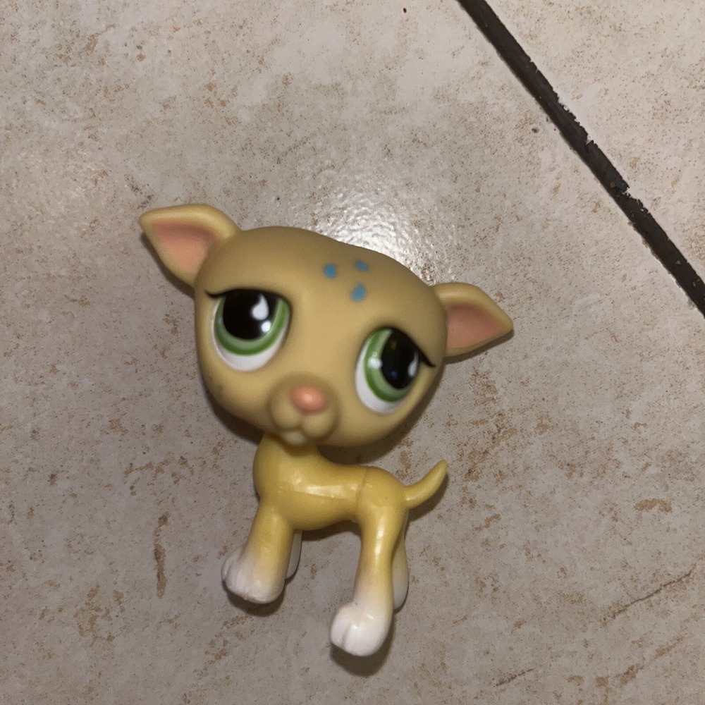 Littlest Pet Shop Yellow and‎ White Accented Greyhound Whippet Dog #875